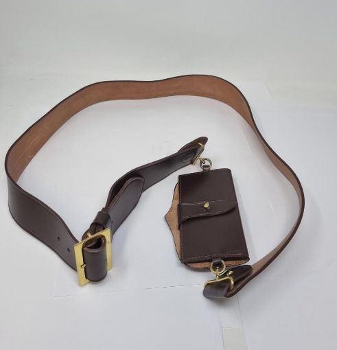 Picture of QRH Crossbelt & Pouch - OR - Size 42 - Brown Leather - Brass Mounts